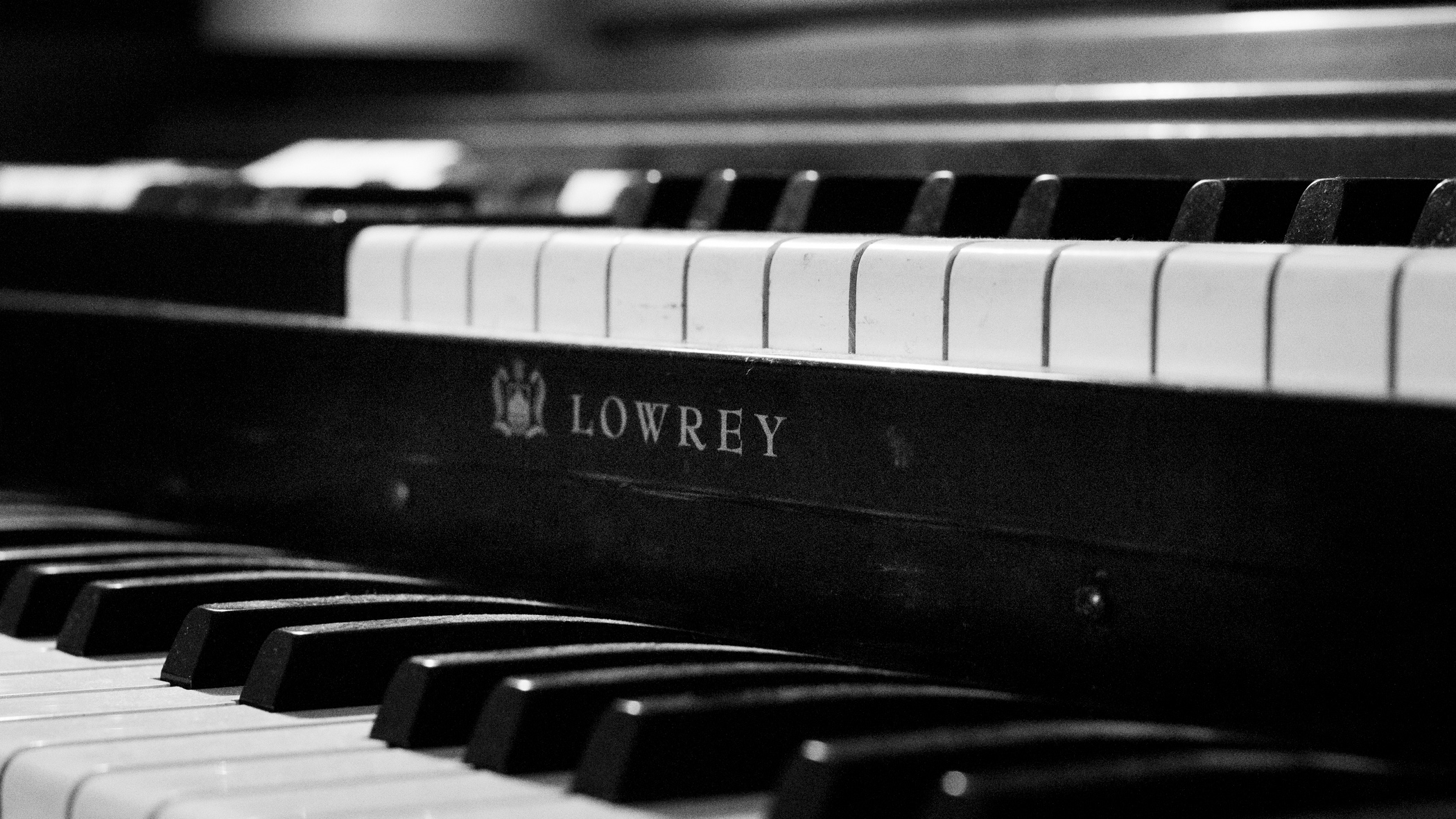 what old lowrey organ models are there